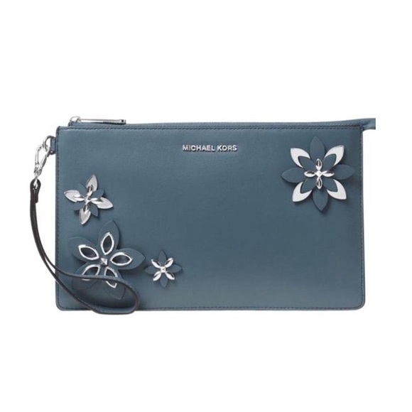 Michael Kors Wristlet - Picture 1 of 5